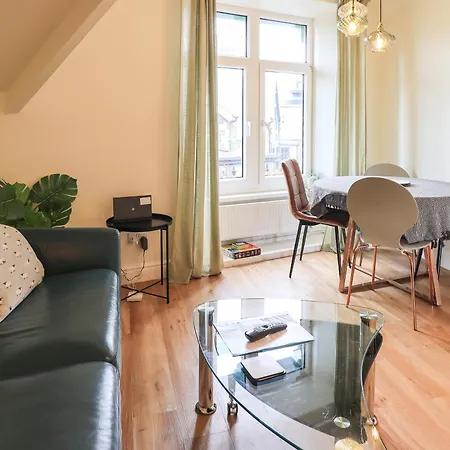 Apartment Crescent *