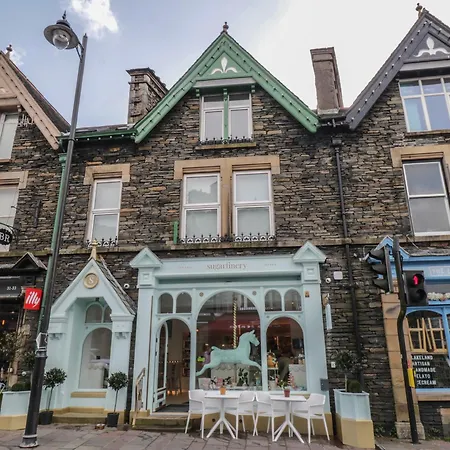 Crescent Windermere